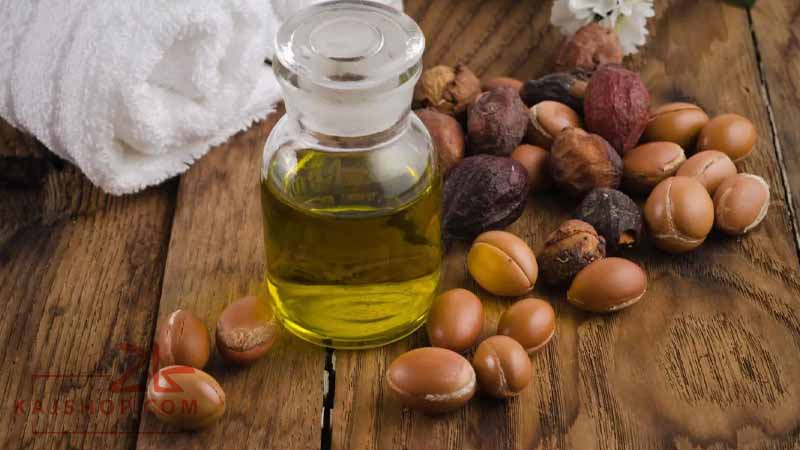 نحوه استفاده از روغن آرگان برای دور چشم