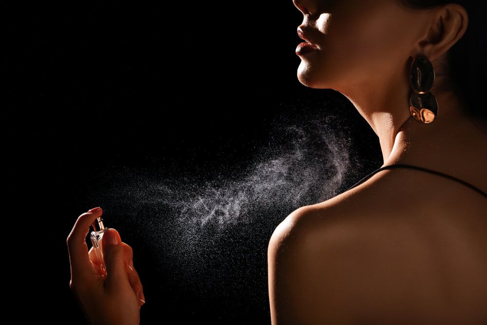 عطر، عطر اورجینال، عطر لالیک، خرید عطر، خرید عطر اورجینال، کاج شاپ